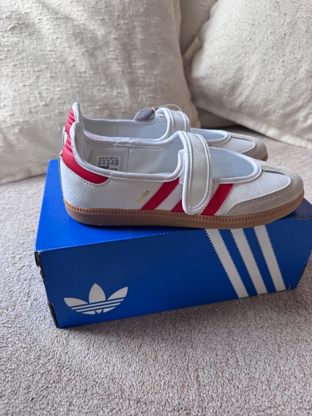 New Women's Size 7 Adidas Samba Mary Jane White Red JR7435 Kids Size 5.5